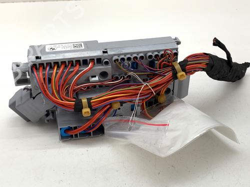 Fuse box BMW X4 (G02, F98) xDrive M40 i | BP39367365E1 - Image 2