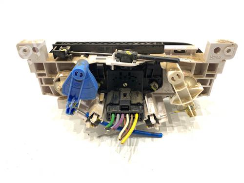 Climate control DACIA SANDERO 1.4 (BS0C, BS0A, BS0G, BS1F, BS0E) | BP39304617I5 - Image 3