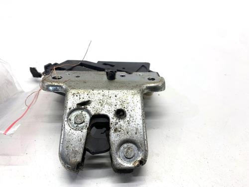 tailgate-lock-audi-a8-d3-4e2-4e8-2002-2003-2004-2005-2006-2007-2008-2009-2010-39349654 main image