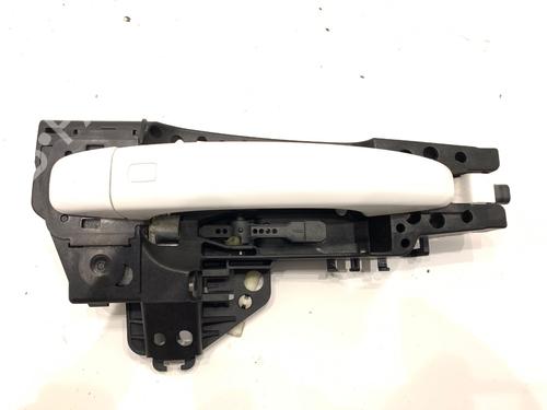 Used Front right exterior door handle Front right exterior door handle AUDI A4 B8 (8K2) 2.0 TFSI (211 hp) 39297713 39297713