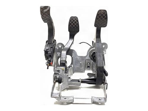 Used Pedal Pedal 39378110 39378110