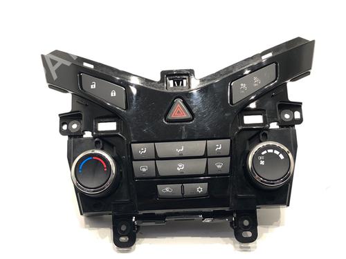 climate-control-chevrolet-cruze-hatchback-j305-2010-39294281 main image