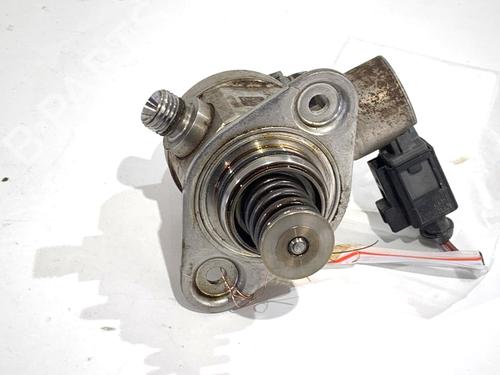 Used Injection pump Injection pump VW GOLF VII (5G1, BQ1, BE1, BE2) 1.4 TSI (125 hp) 39321502 39321502