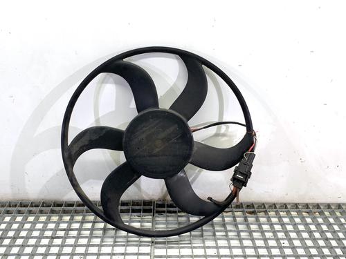 Used Radiator fan Radiator fan BMW X5 (F15, F85) xDrive 25 d (218 hp) 39349433 39349433