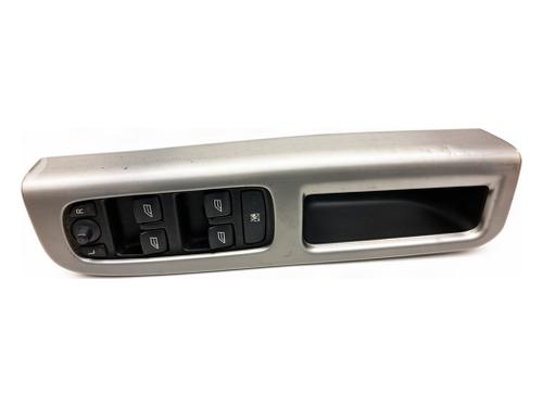 Used Switch Switch VOLVO V50 (545) 2.0 D (136 hp) 40489345 40489345