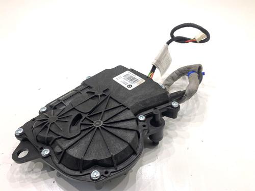 Used Tailgate lock Tailgate lock BMW X5 (G05, F95) xDrive 30 d (265 hp) 39330629 39330629