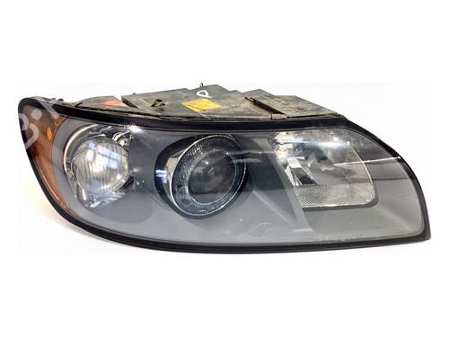 Used Right headlight Right headlight VOLVO V50 (545) 2.0 D (136 hp) 40068651 40068651