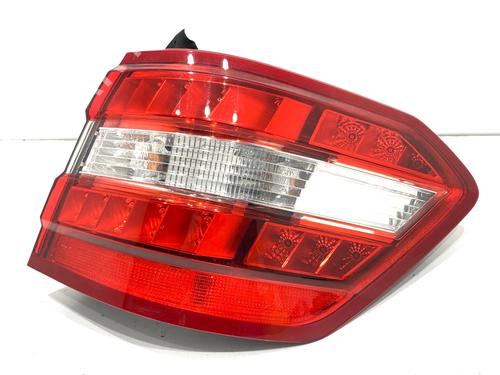 Used Right taillight Right taillight 39340748 39340748