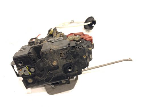 front-right-lock-audi-a4-b6-avant-8e5-2000-2001-2002-2003-2004-2005-39302400 main image