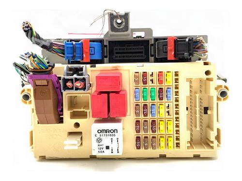 Used Fuse box Fuse box 39371997 39371997