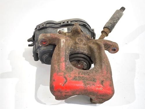 left-rear-brake-caliper-mercedes-benz-cla-coupe-c117-2013-2014-2015-2016-2017-2018-2019-39321727 main image