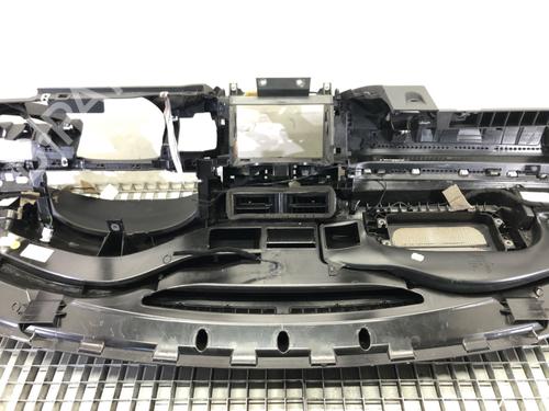 Instrumentbræt VW CC B7 (358) 2.0 TFSI | BP39272606C46 - Image 9