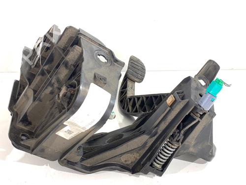 Pedal RENAULT MASTER III Van (FV) 2.3 dCi 170 FWD (FV0L) | BP39345836I4 - Image 4