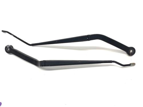 Used Front windshield wiper arm Front windshield wiper arm BMW X5 (F15, F85) xDrive 25 d (218 hp) 39349448 39349448