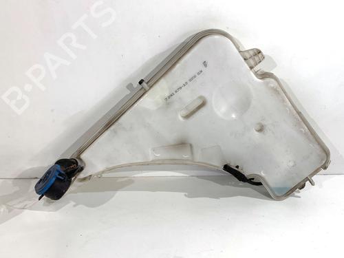 windscreen-washer-tank-bmw-3-f30-f80-2011-2012-2013-2014-2015-2016-2017-2018-39333992 main image