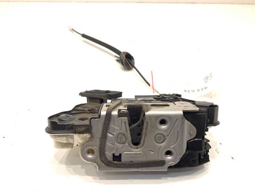 front-left-lock-seat-leon-5f1-2012-2013-2014-2015-2016-2017-2018-2019-2020-2021-39357921 main image