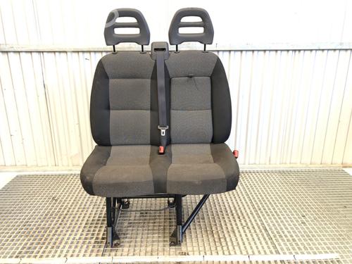 Used Right front seat Right front seat 39349058 39349058