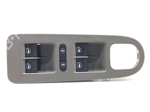 Kombi Kontakt / Stilkkontakt Kombi Kontakt / Stilkkontakt 39300973 39300973