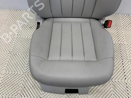 Right front seat MERCEDES-BENZ E-CLASS (W212) E 400 4-matic (212.067) | BP40250120C16 - Image 3