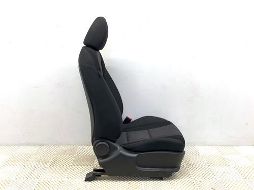 Right front seat HYUNDAI i30 (GD) 1.4 | BP39350590C16 - Image 8
