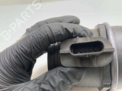 Mass air flow sensor BMW 3 Touring (E91) 320 d | BP39374075M95 - Image 3