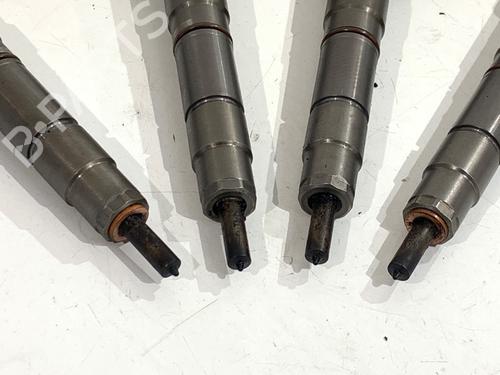 Injector VW GOLF VI Variant (AJ5) 2.0 TDI | BP39703775M100 - Image 2