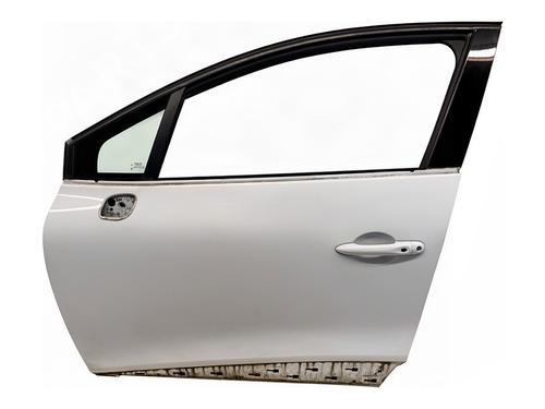 left-front-door-renault-clio-iv-bh_-2012-2013-2014-2015-2016-2017-2018-2019-2020-2021-39371593 main image
