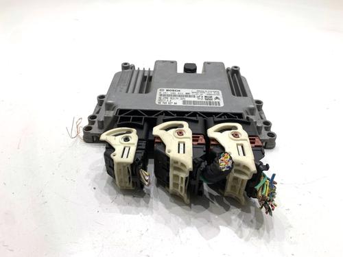 engine-control-unit-ecu-peugeot-508-i-8d_-2010-2011-2012-2013-2014-2015-2016-2017-2018-39339065 main image