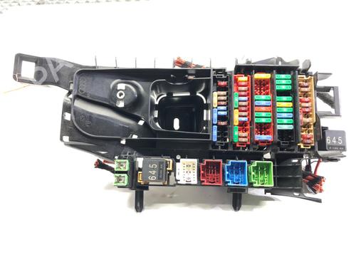 Used Fuse box Fuse box 39300825 39300825