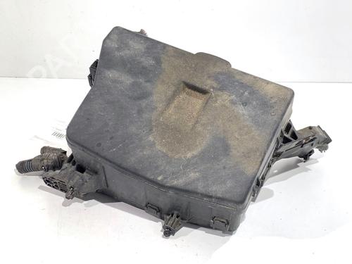 fuse-box-toyota-auris-_e15_-2006-2007-2008-2009-2010-2011-2012-2013-39316393 main image