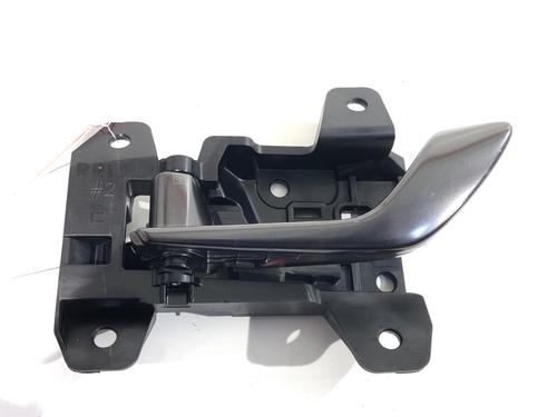 Used Rear left interior door handle Rear left interior door handle HYUNDAI TUCSON (NX4E, NX4A) 1.6 T-GDI HTRAC (180 hp) 39307575 39307575