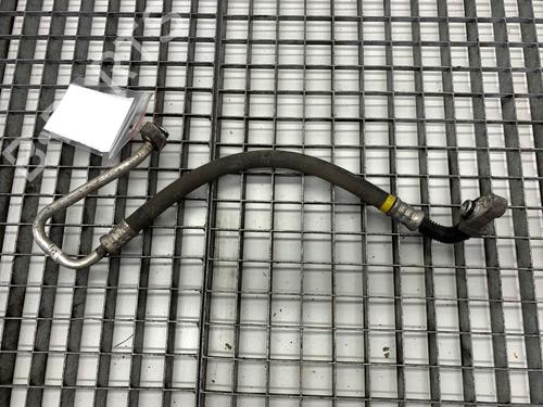 Used AC pipe AC pipe TOYOTA AURIS Estate (_E18_) 1.8 Hybrid (ZWE186_, ZWE186R, ZWE186H) (136 hp) 39304369 39304369