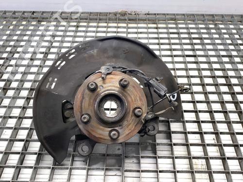 Used Right front steering knuckle Right front steering knuckle TOYOTA YARIS (_P21_, _PA1_, _PH1_) 1.5 (MXPA11) (125 hp) 39334142 39334142
