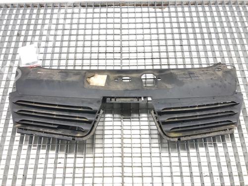 Used Grille Grille 39275097 39275097