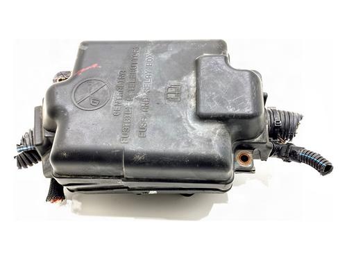 Used Fuse box Fuse box 39371971 39371971
