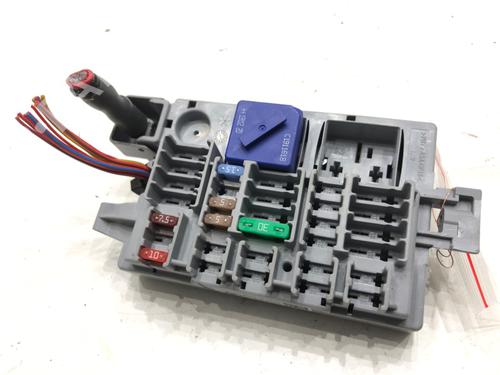 Used Fuse box Fuse box 39297548 39297548