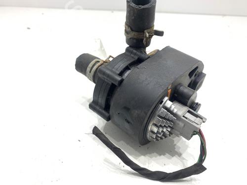 Auxiliary water pump TESLA MODEL S (5YJS) 85D AWD | BP39354986M111 - Image 2