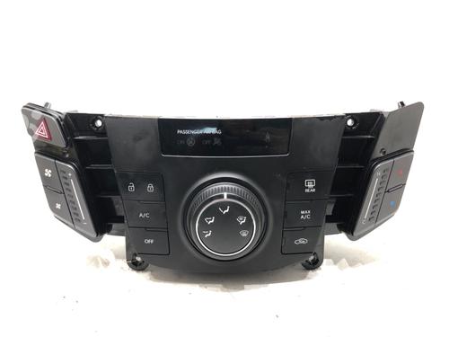 Used Climate control Climate control 39281024 39281024