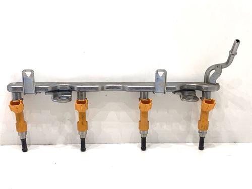 Used Injection rail Injection rail 39330531 39330531