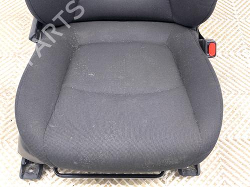 Right front seat TOYOTA COROLLA Saloon (_E21_) 1.6 VVTi (ZRE210) | BP39339939C16 - Image 3