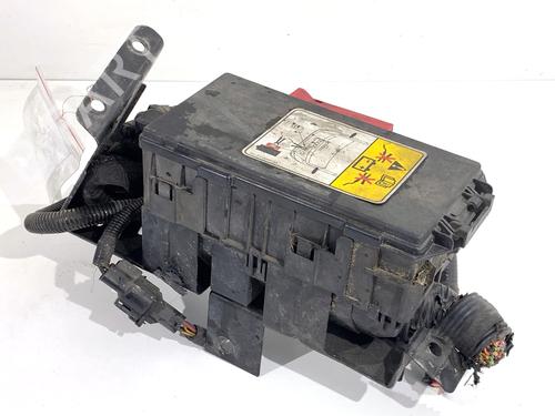 Used Fuse box Fuse box 39320893 39320893