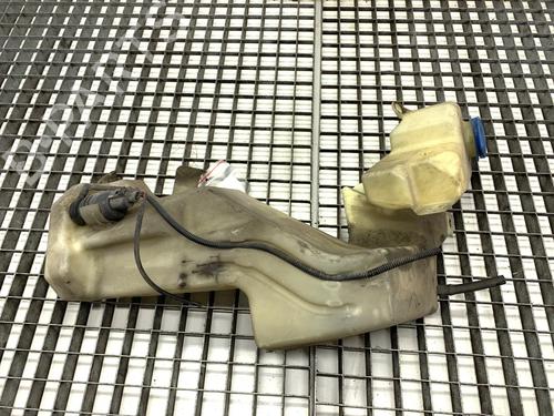 windscreen-washer-tank-audi-a4-b6-8e2-2000-2001-2002-2003-2004-2005-39318856 main image