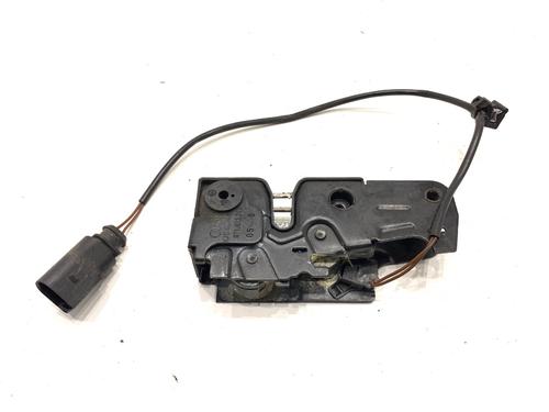 hood-lock-audi-a4-b8-8k2-2007-2008-2009-2010-2011-2012-2013-2014-2015-2016-2017-39296013 main image