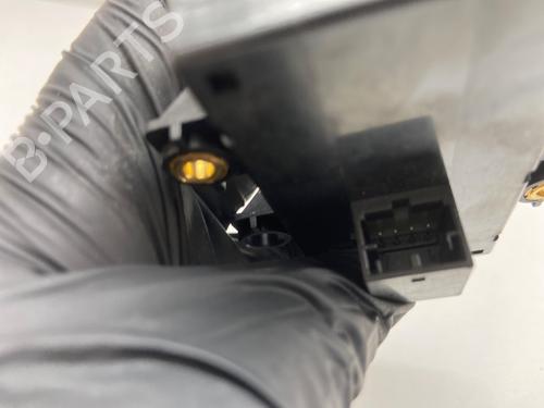 Switch AUDI A8 D3 (4E2, 4E8) S8 quattro | BP39454656I30 - Image 4