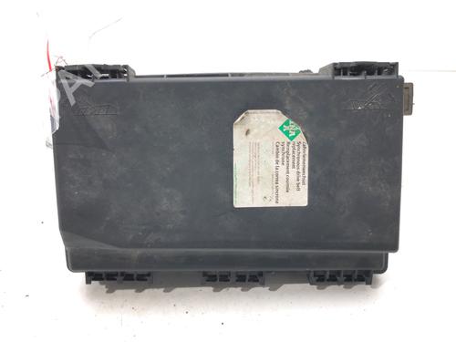 Used Fuse box Fuse box 39275089 39275089