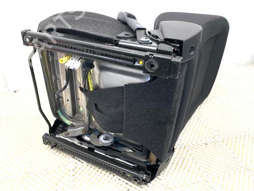 Right front seat SUZUKI SX4 S-Cross (JY) 1.4 T (AKK414) | BP39354592C16 - Image 8