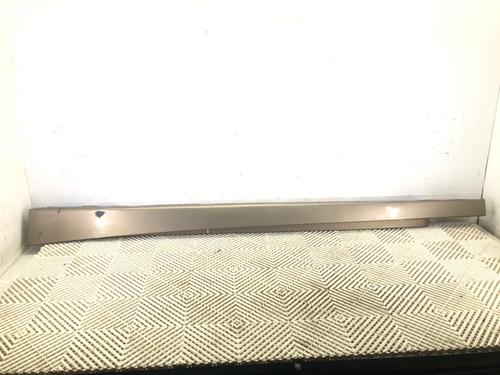 Used Left sideskirt Left sideskirt 39283669 39283669