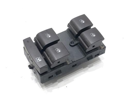 switch-opel-zafira-tourer-c-p12-2011-39285343 main image