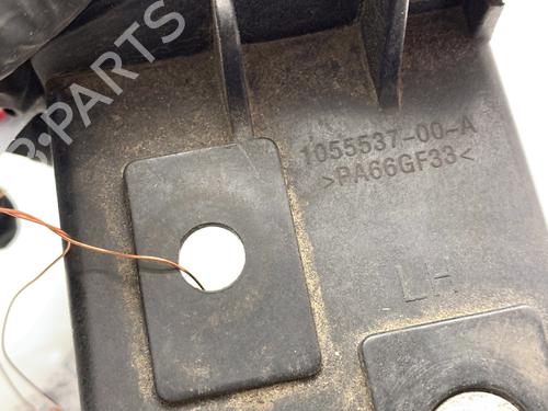 Front bumper bracket TESLA MODEL S (5YJS) 85D AWD | BP39354993C158 - Image 3