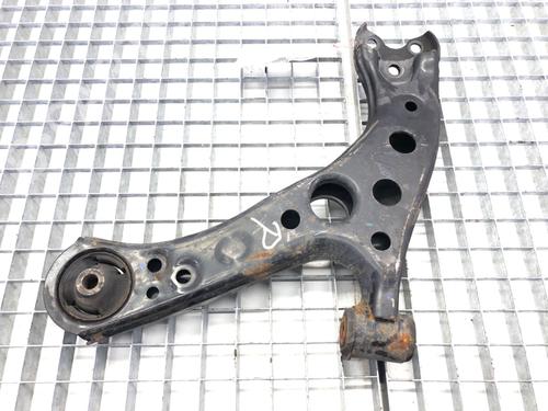 right-front-suspension-arm-toyota-corolla-saloon-_e21_-2019-39275852 main image
